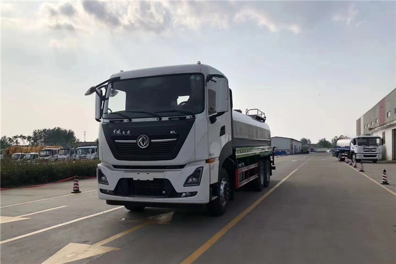 东风天龙后八轮20吨喷雾车,国六绿化喷洒车