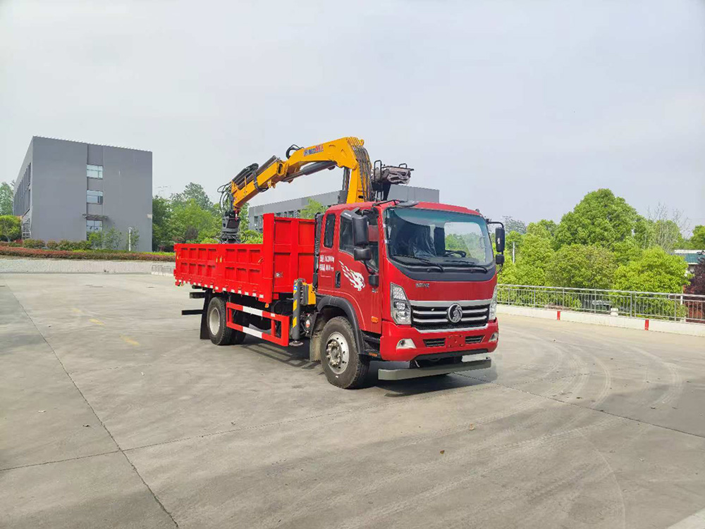 王牌 抓斗式垃圾车 5-6.3吨