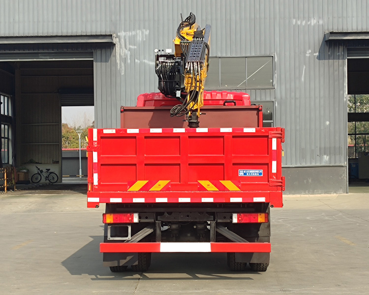 航天万山四驱抓斗车