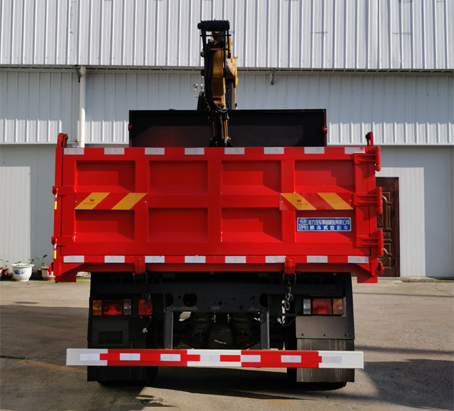 重汽王牌抓木机 CL5110ZZD6ABL