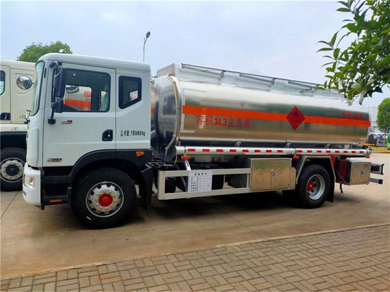 14.3方东风天锦 油罐车
