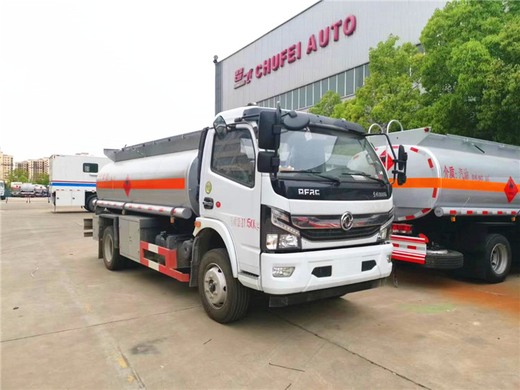 东风多利卡 6吨8吨加油车