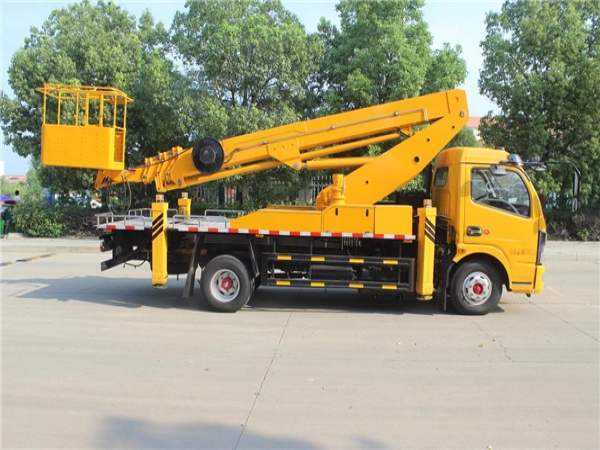 东风多利卡26米高空作业车