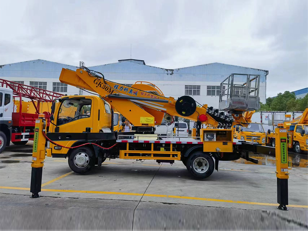 五十铃蓝牌高空作业车