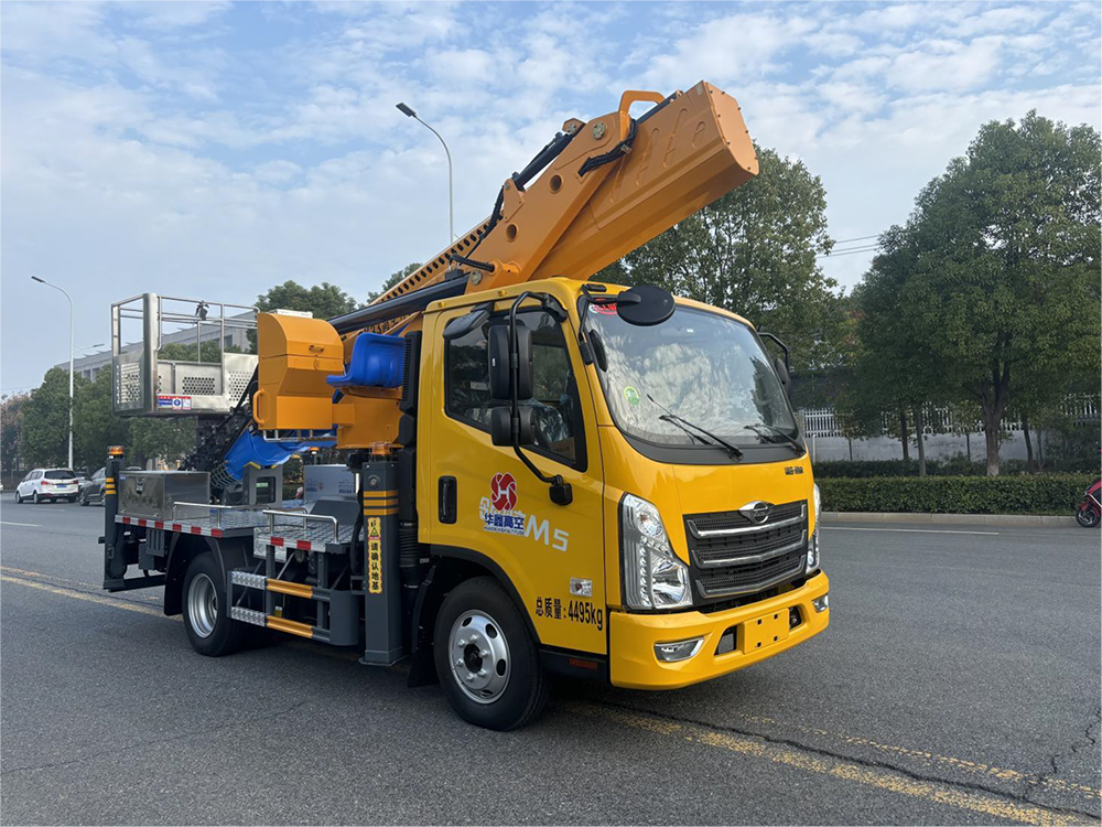 福田领航M5 33米直臂