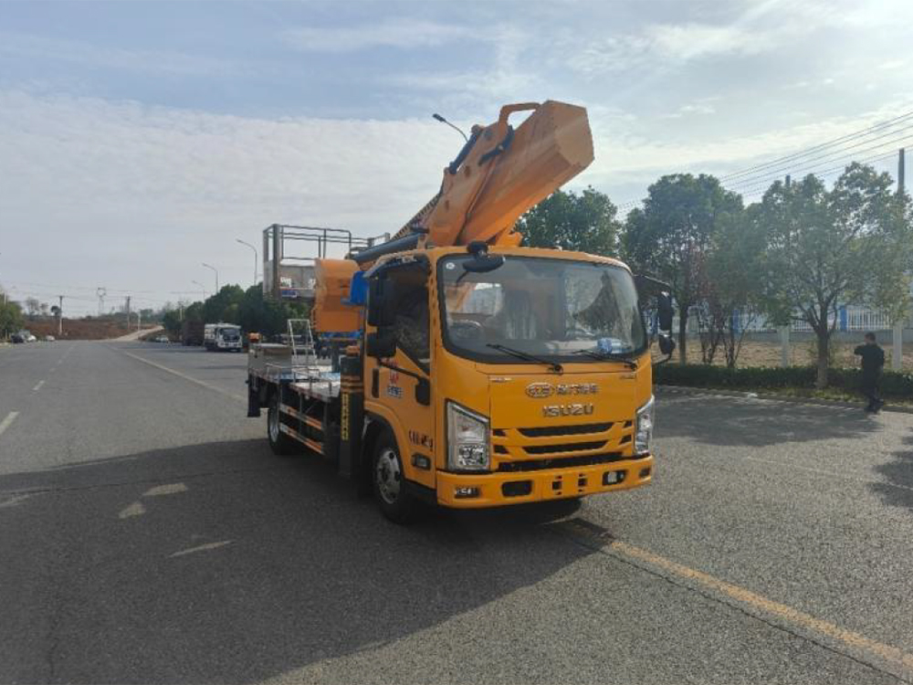 五十铃33米直臂高空作业车