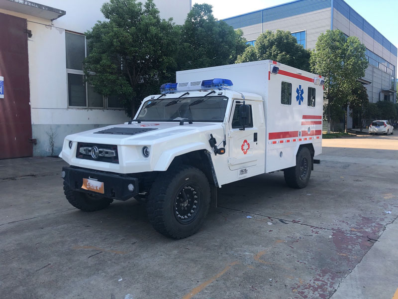 东风猛士越野型救护车(柴油)